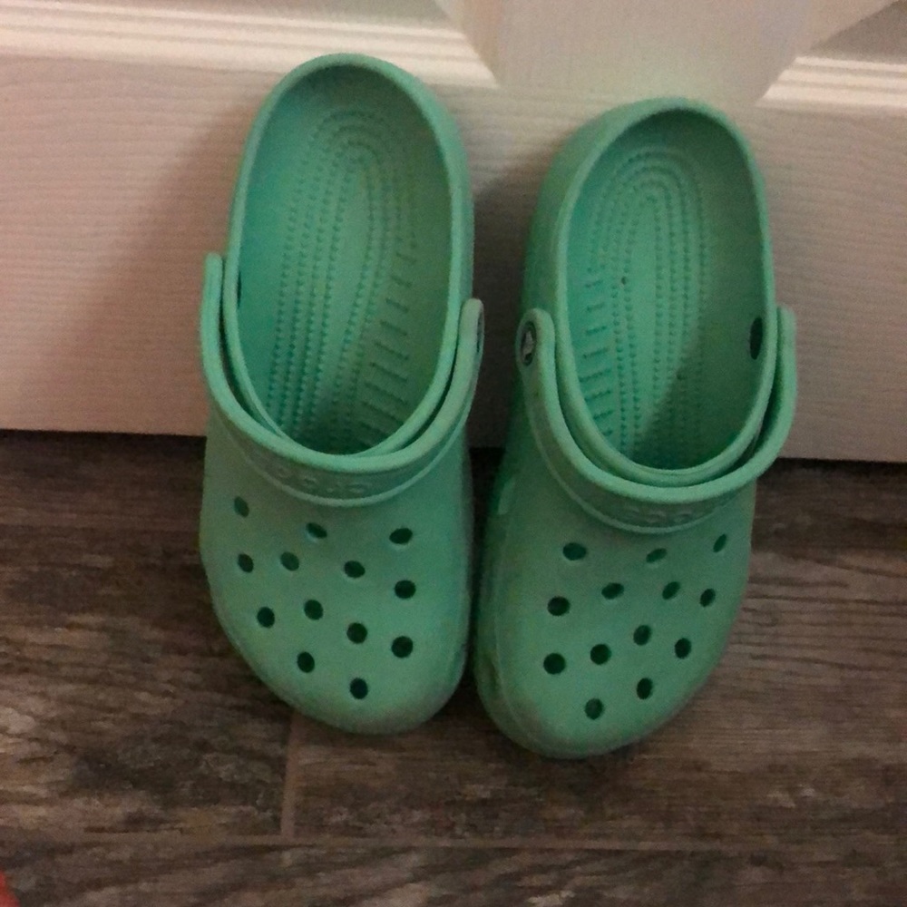 Crocs size 5 mint green